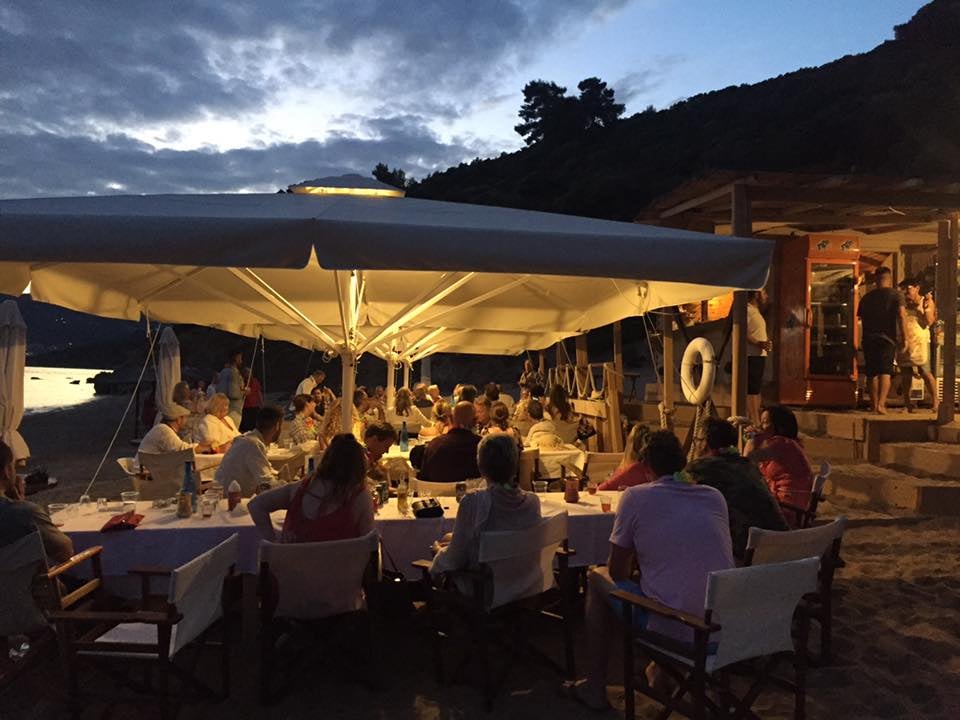 Book your wedding day in Arkos Island Venue